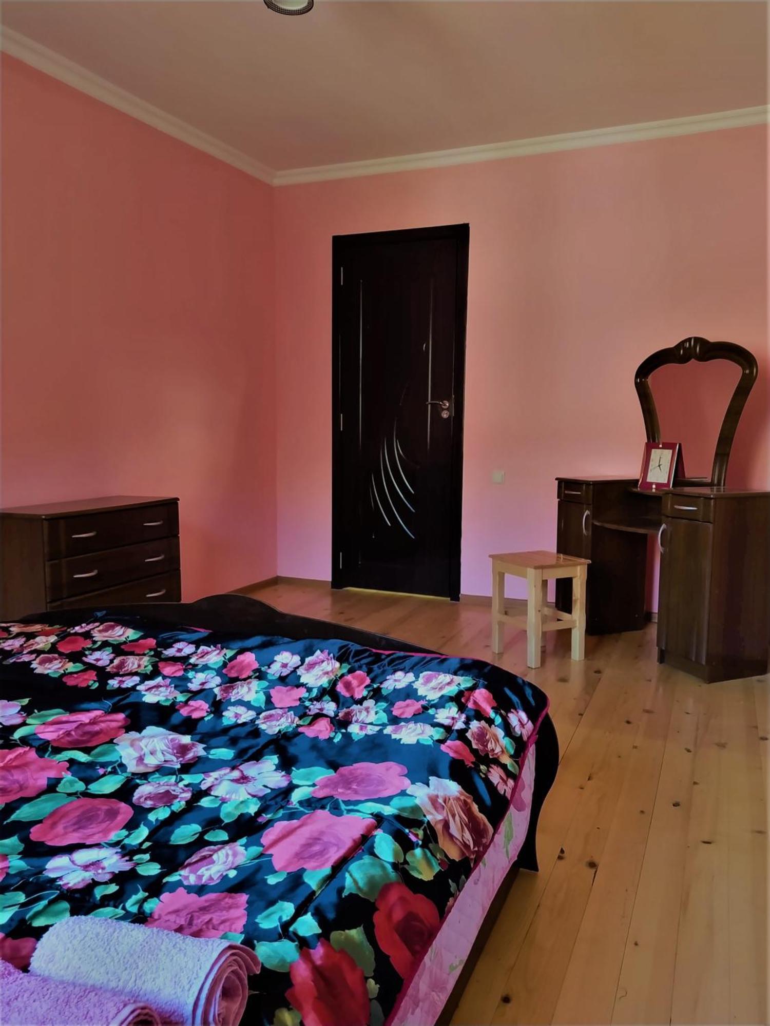 Gujejiani Guest house Mestia Extérieur photo