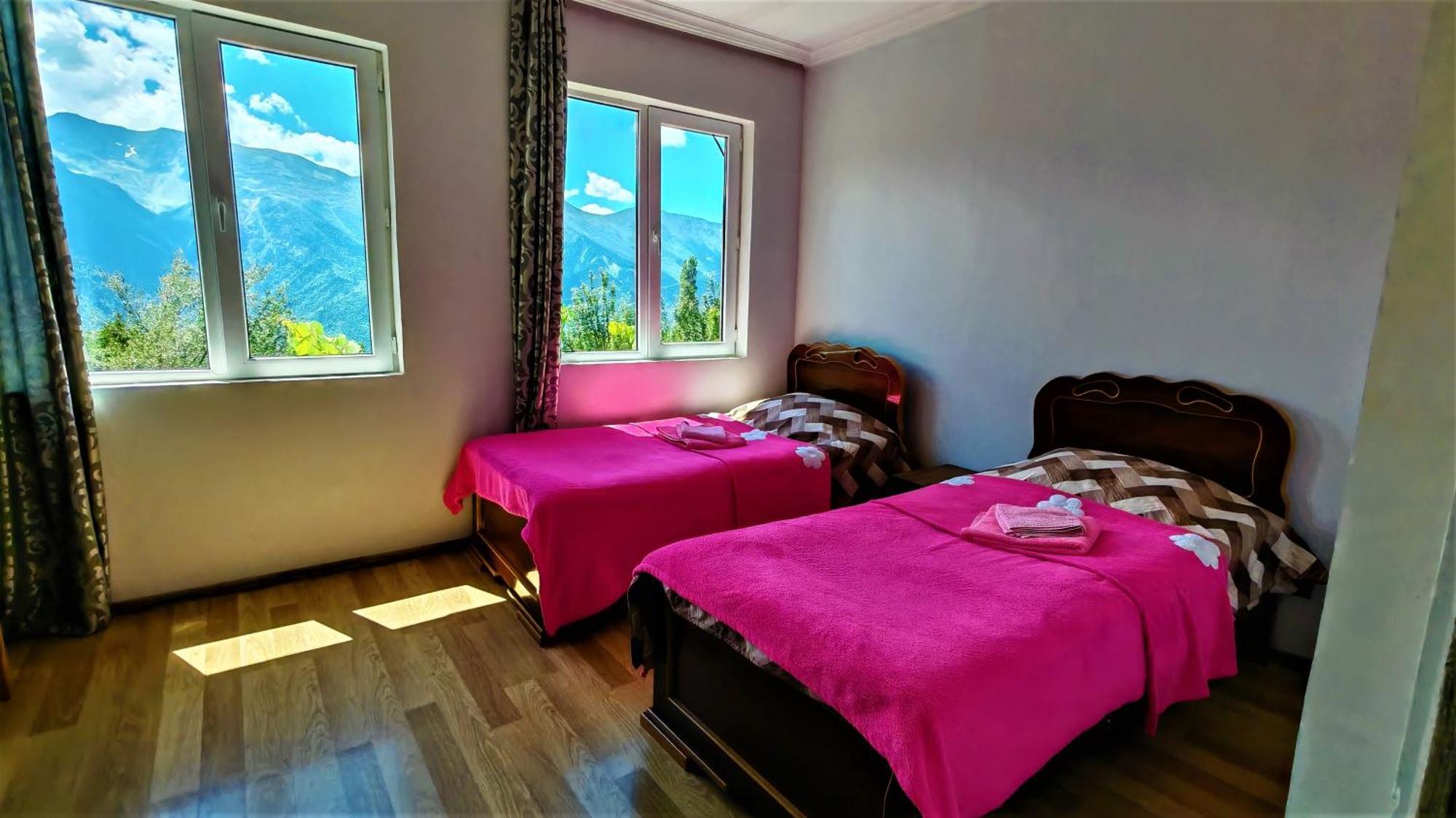 Gujejiani Guest house Mestia Extérieur photo